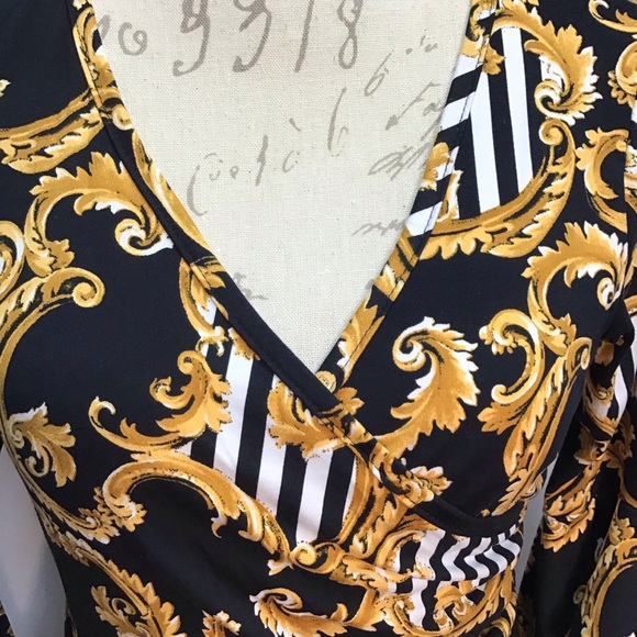 Faux Wrap Scroll Print Top - Picture 5 of 8